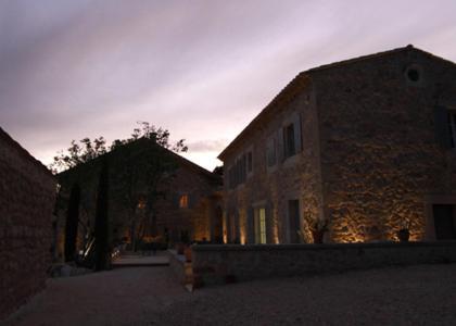 Mas Bella Cortis Acomodação com café da manhã La Garde-Adhémar Exterior foto