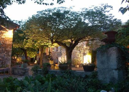 Mas Bella Cortis Acomodação com café da manhã La Garde-Adhémar Exterior foto